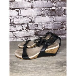 Patagonia Black Leather Ankle Strap Cork Wedge Sandals Women’s Sz 6.5M US/37EU